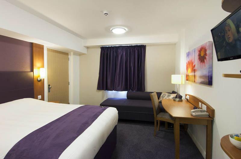 Premier Inn York North Екстер'єр фото